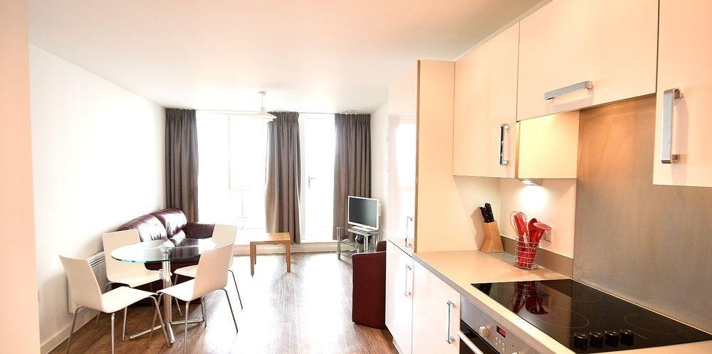 Town Or Country - Empress Heights Apartment Southampton Bagian luar foto